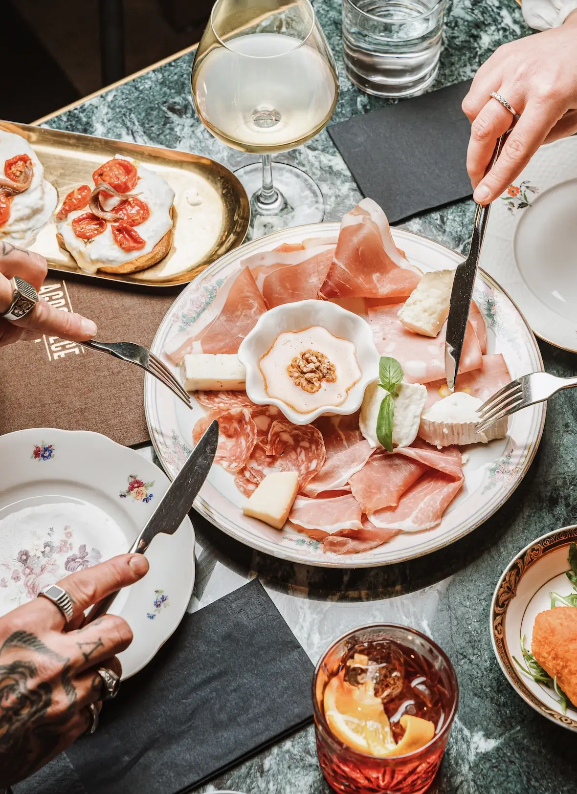 🔒 VIP CLUB: 25% off food in Fitzrovia every Sun-Thurs until 31st March